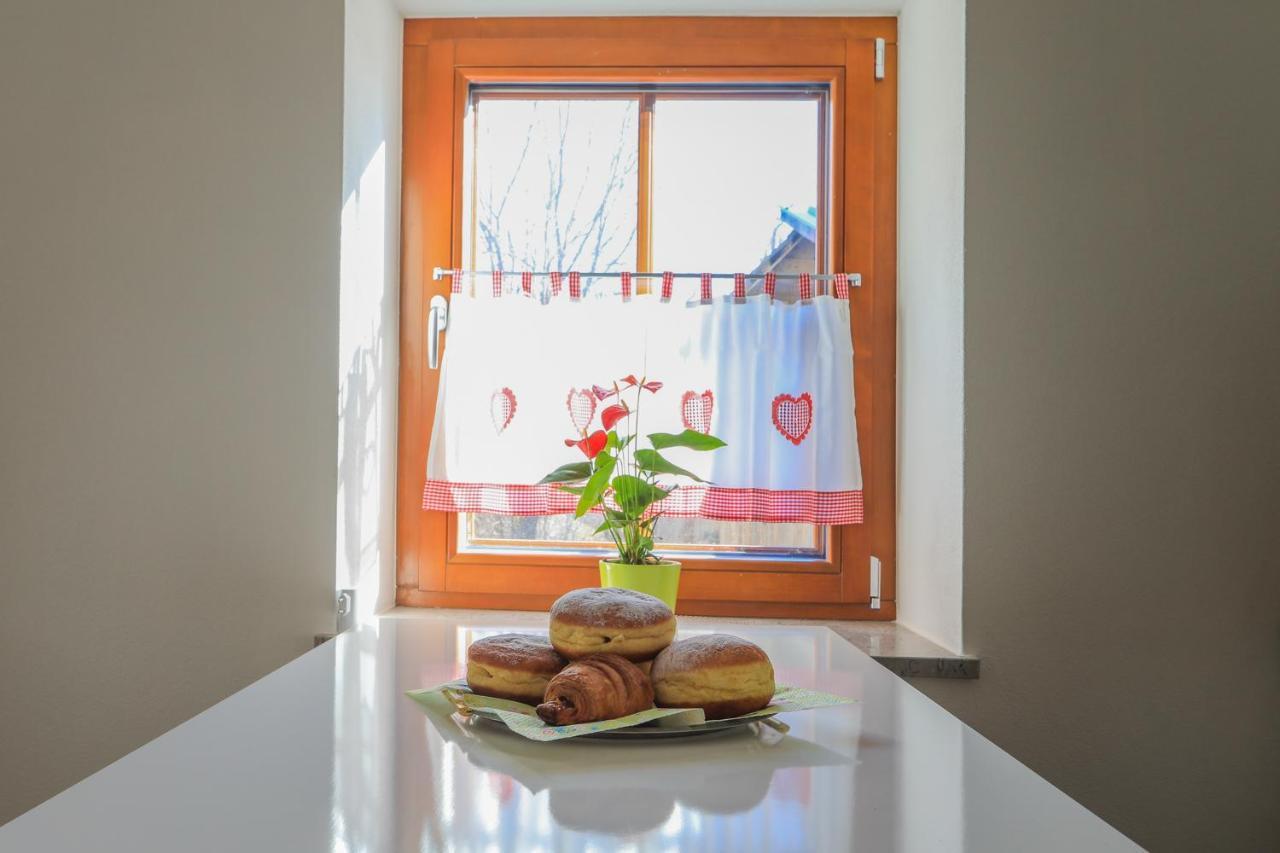 Apartmaji Tina Zgornje Gorje Bagian luar foto